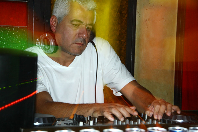 El Gardel on Friday Night